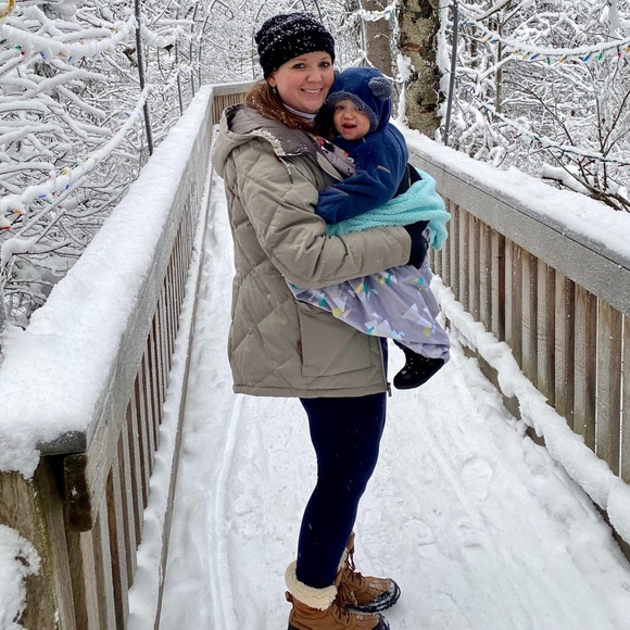 Meet your Posher, Megan - Picture 3 of 5